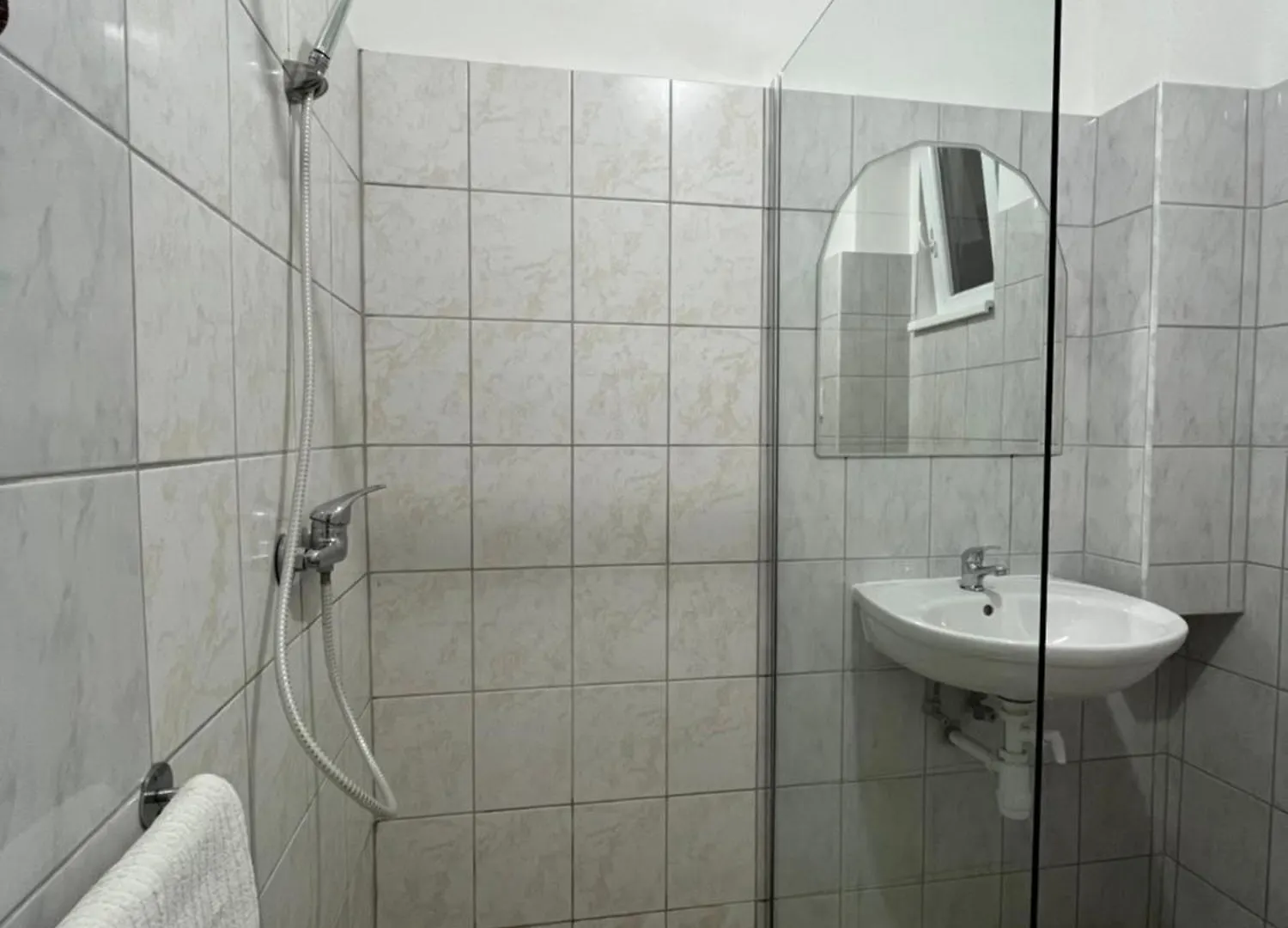 City Center Apartment Budapest View Optional Garage